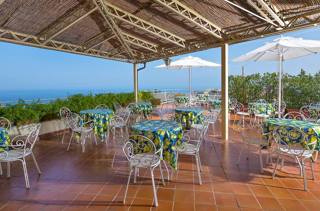 Hotel Tirrenia Sorrento Ngoại thất bức ảnh